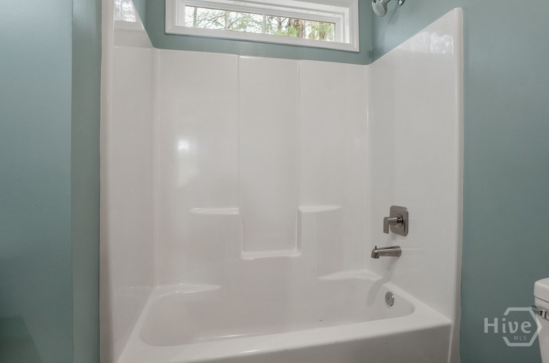 23 Seabrook Center Road Property Photo 4