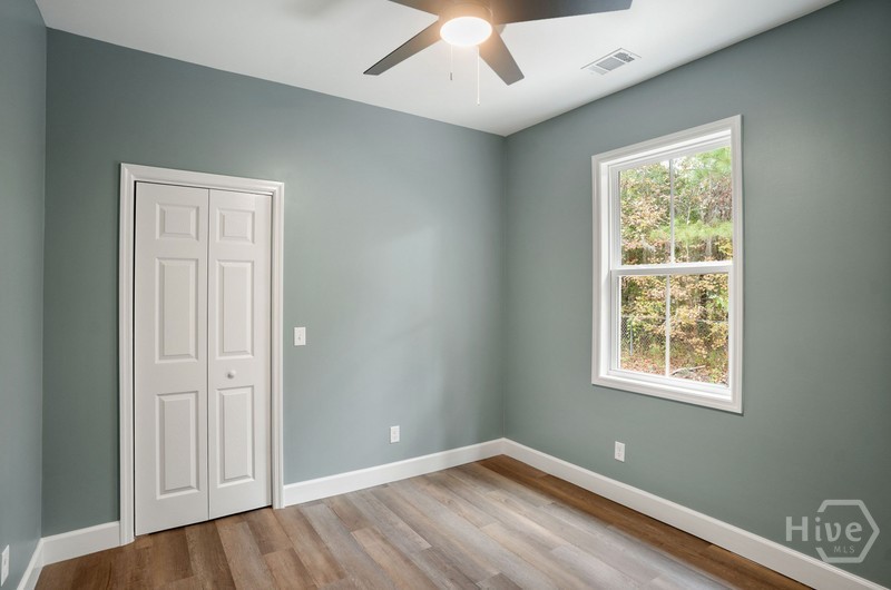 23 Seabrook Center Road Property Photo 8