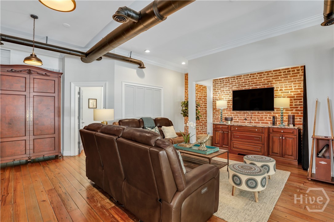 1014 Abercorn Street Property Photo 13