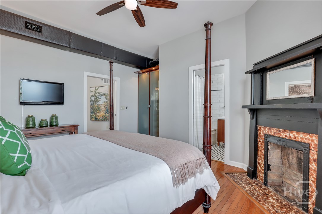 1014 Abercorn Street Property Photo 43