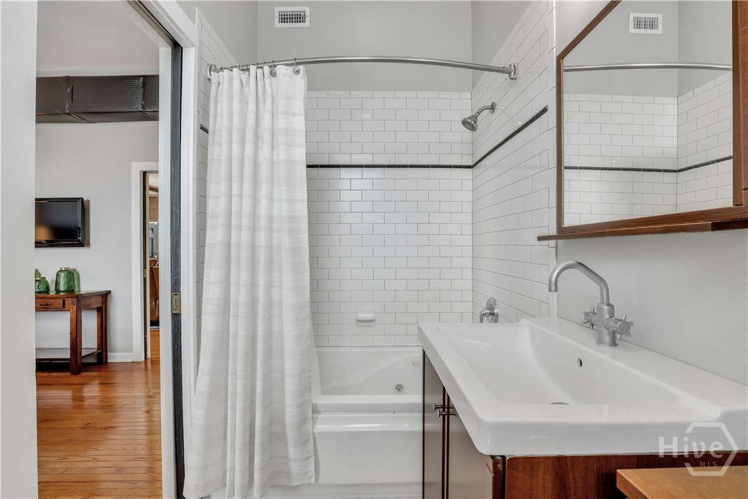 1014 Abercorn Street Property Photo 46