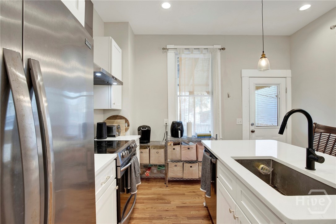 528 E Park Avenue Property Photo 16