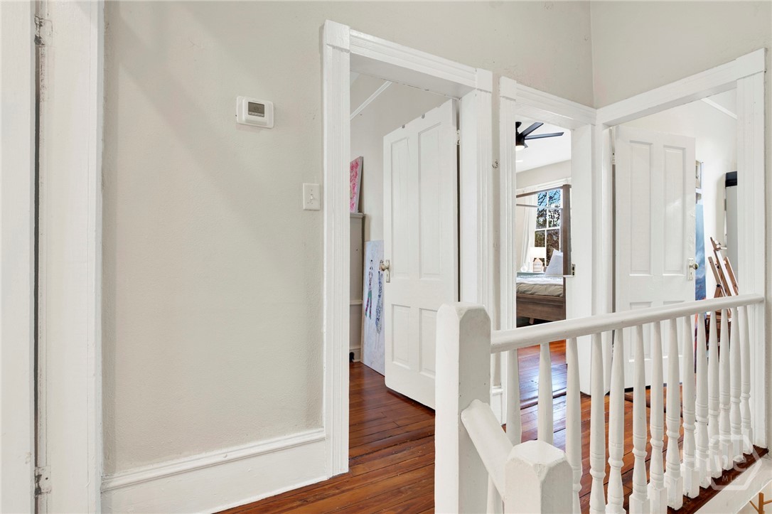528 E Park Avenue Property Photo 18
