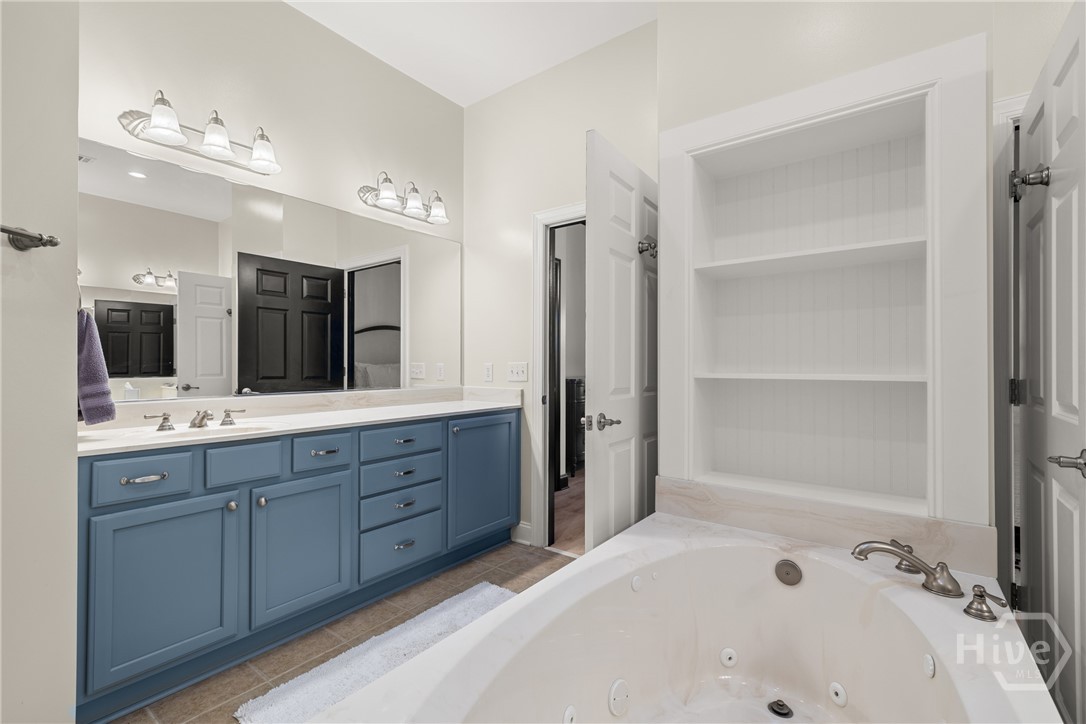 401 River Oaks Drive 401 Property Photo 25