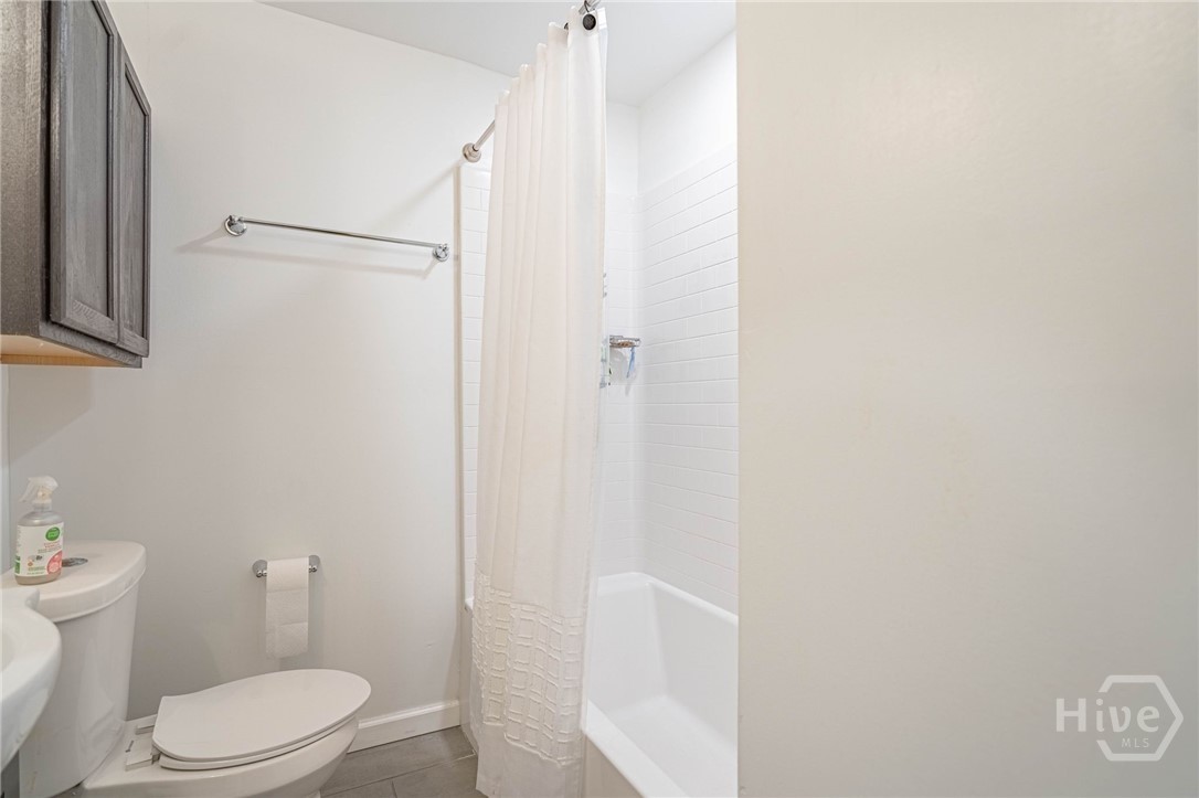 1919 E 51st Street Property Photo 31