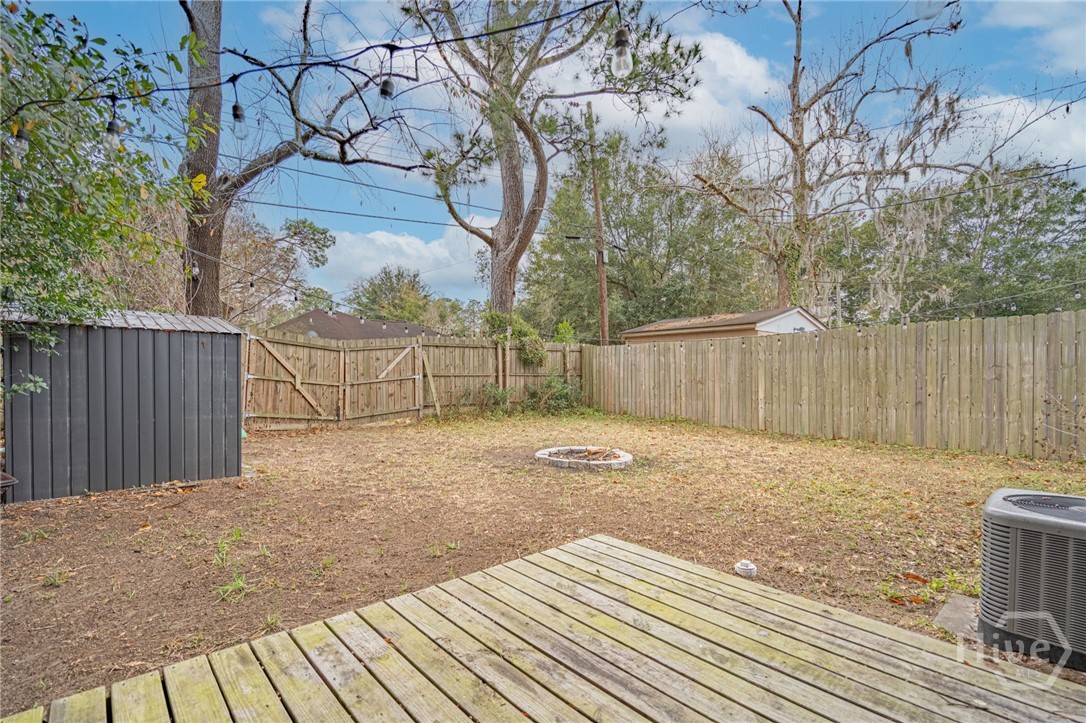 1919 E 51st Street Property Photo 32