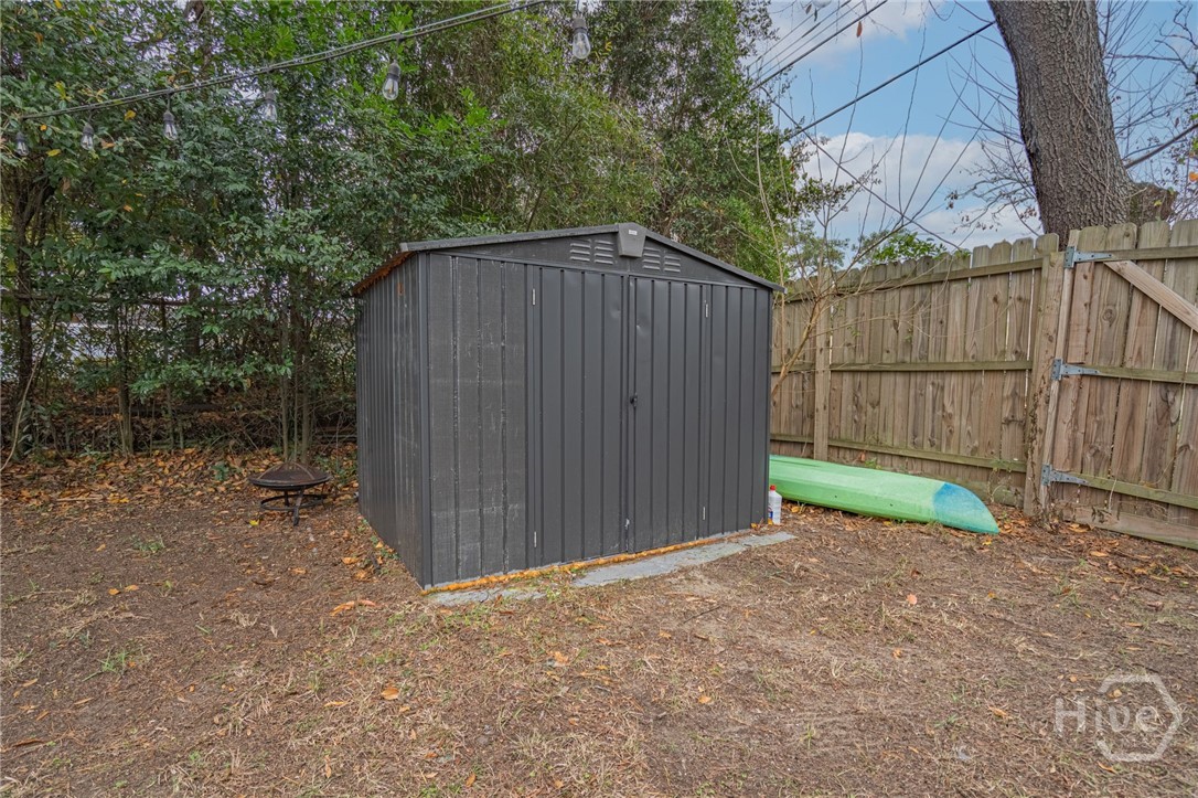 1919 E 51st Street Property Photo 35
