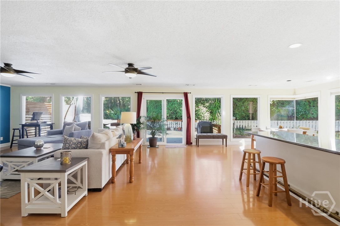 2 Landon Lane Property Photo 15