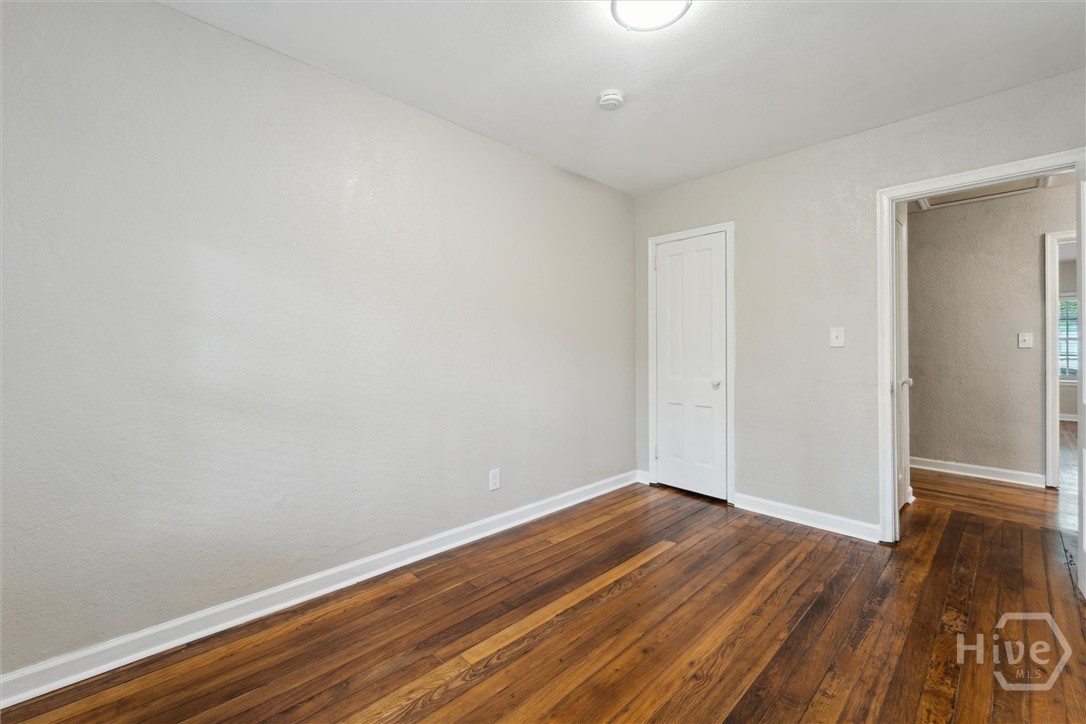 1313 E 55th Street Property Photo 20