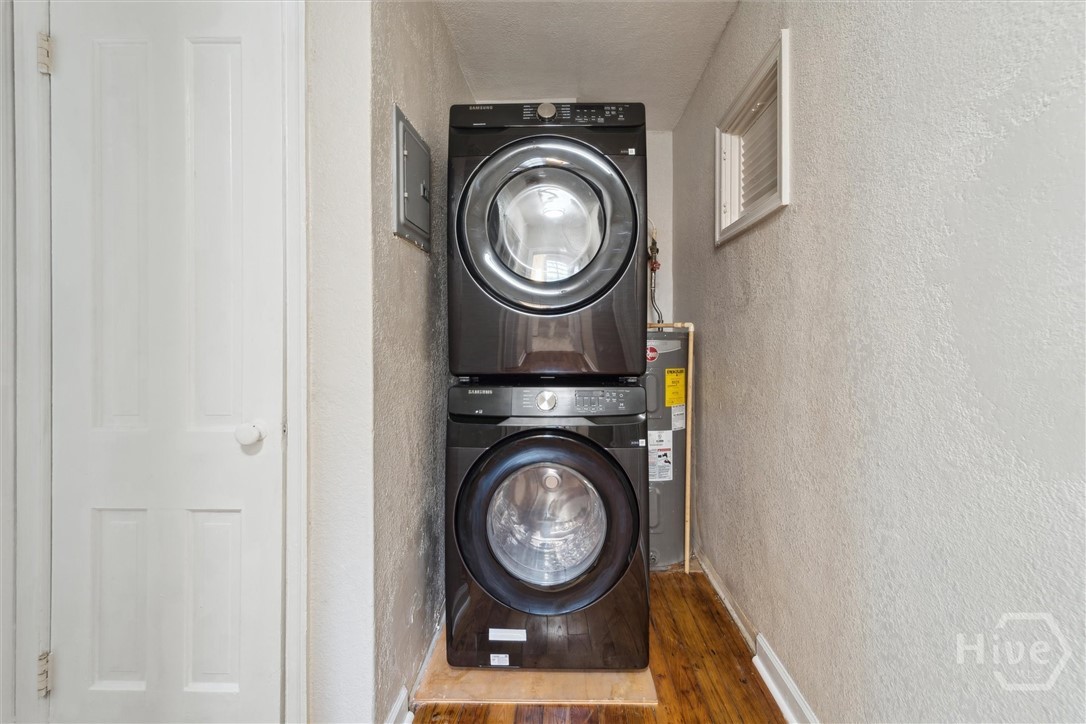 1313 E 55th Street Property Photo 21