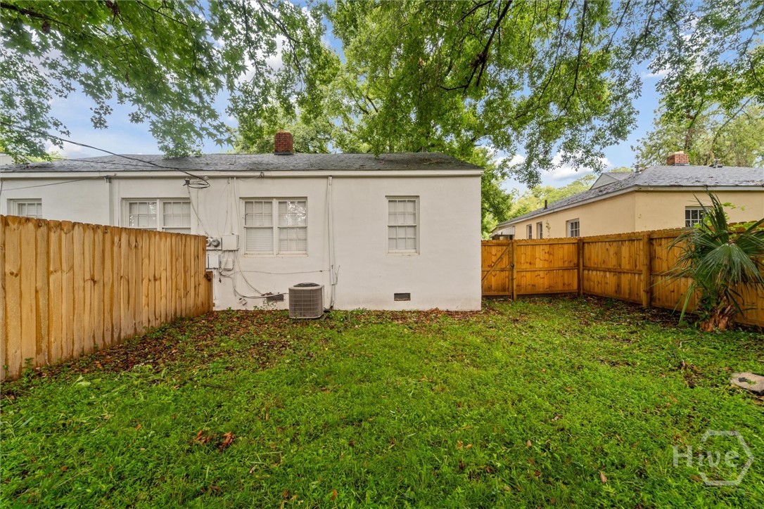 1313 E 55th Street Property Photo 26