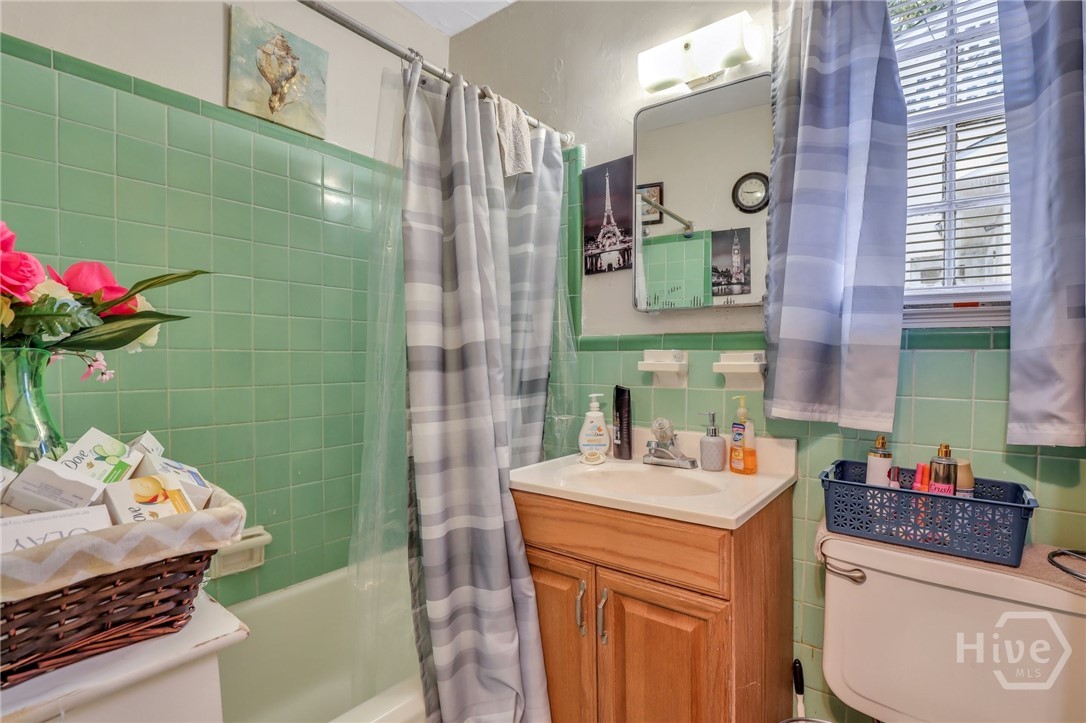 1313 E 55th Street Property Photo 42