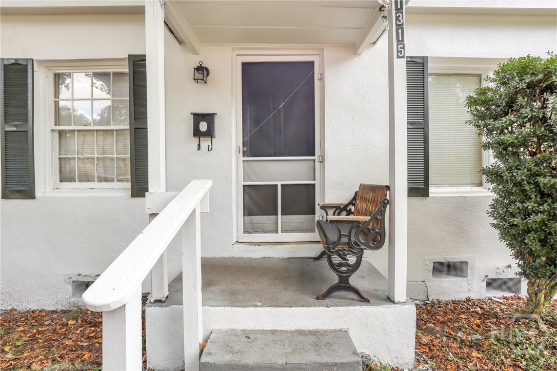 1313 E 55th Street Property Photo 47