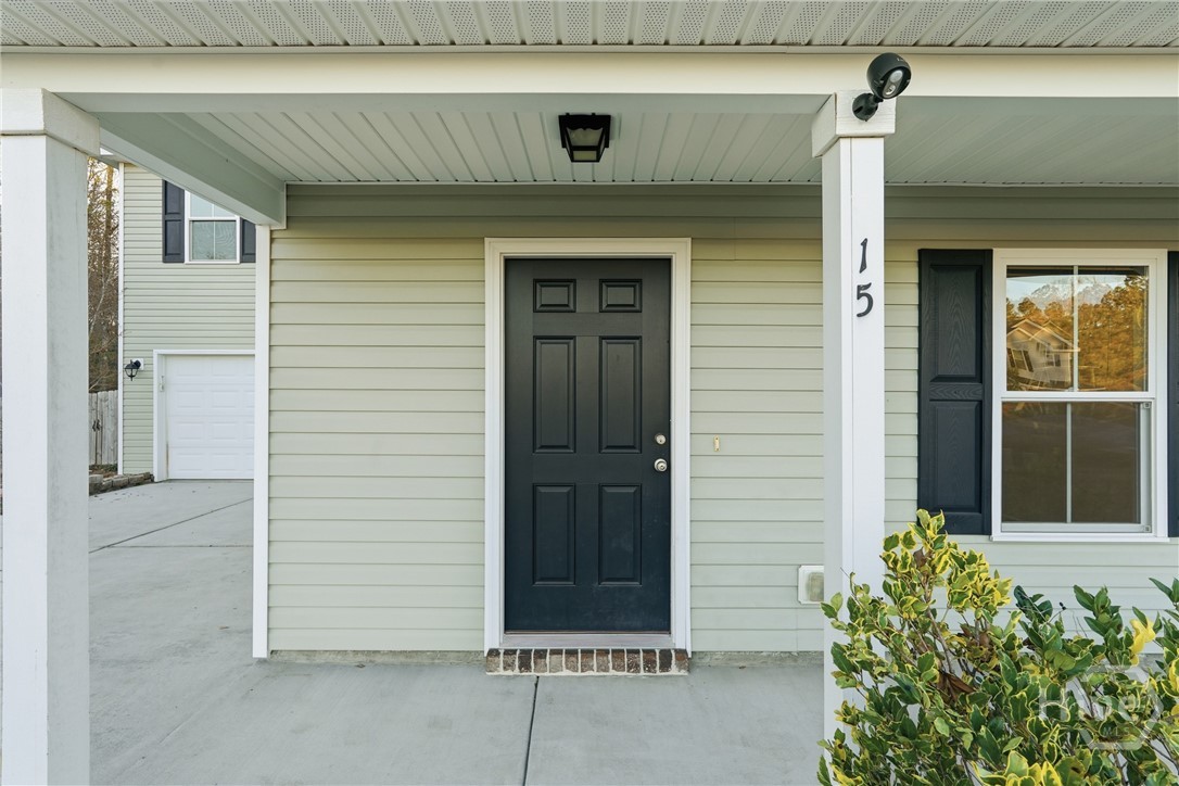 15 Farrington Circle Property Photo 4