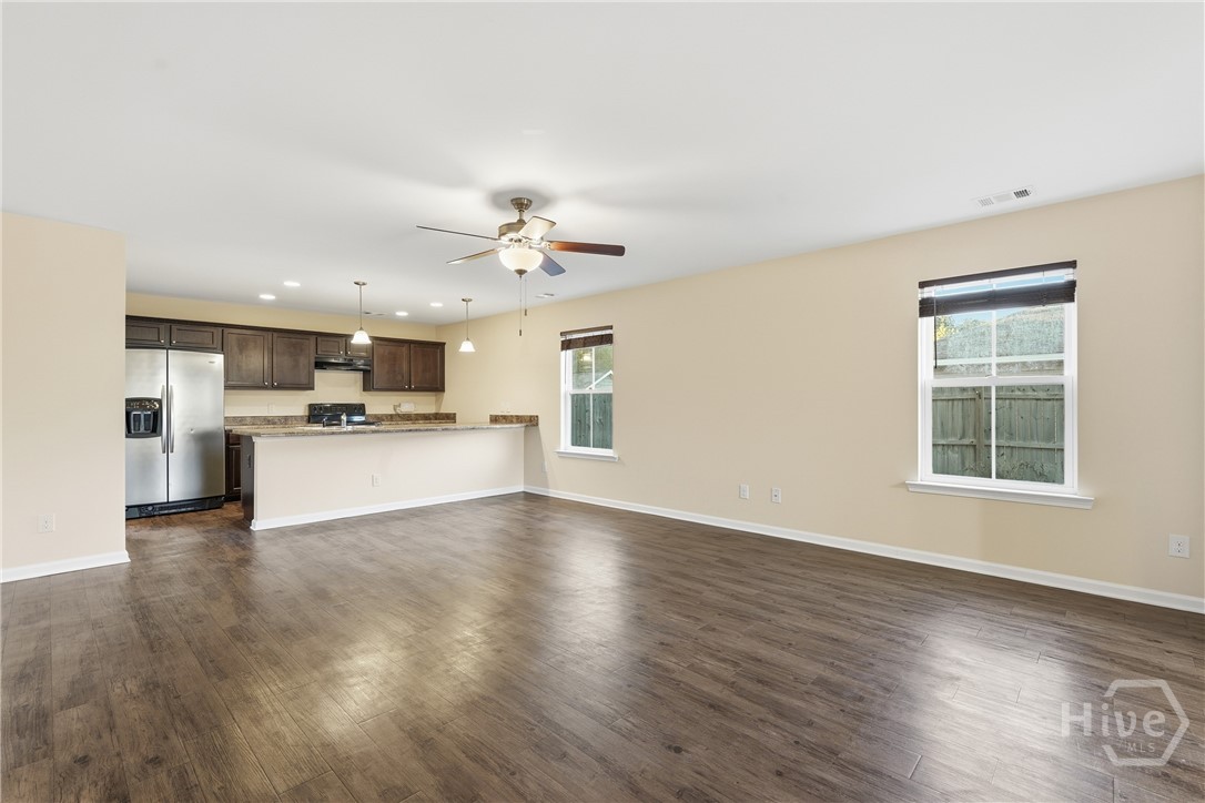 15 Farrington Circle Property Photo 7