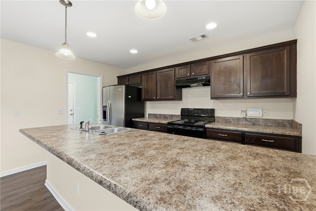 15 Farrington Circle Property Photo 13