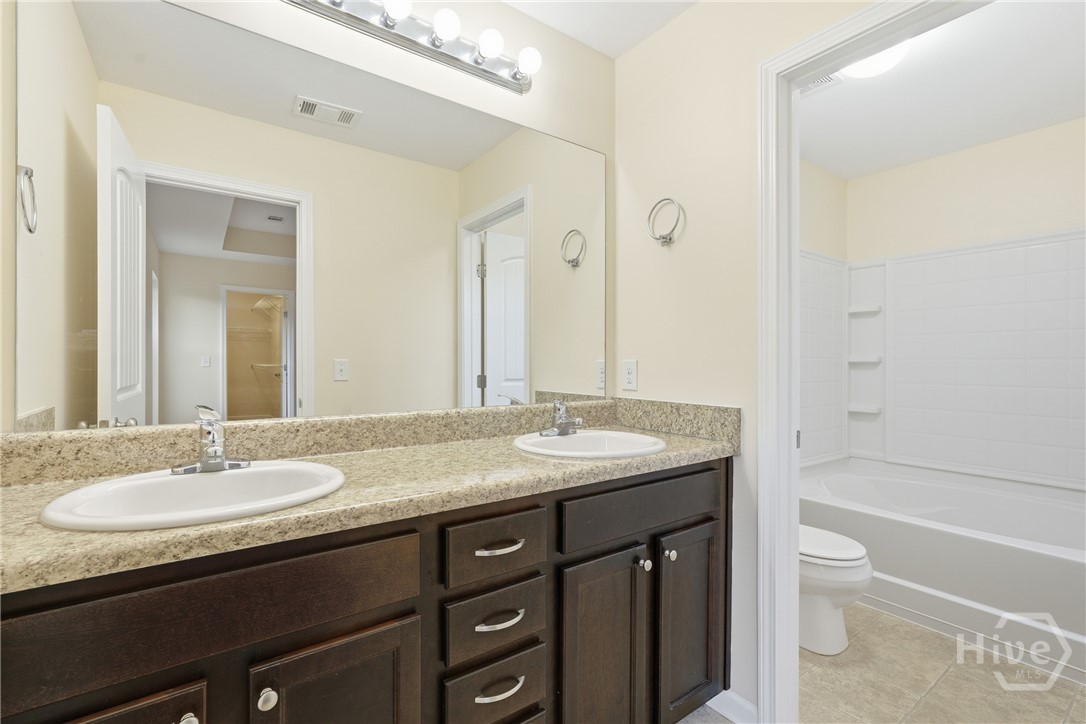 15 Farrington Circle Property Photo 23