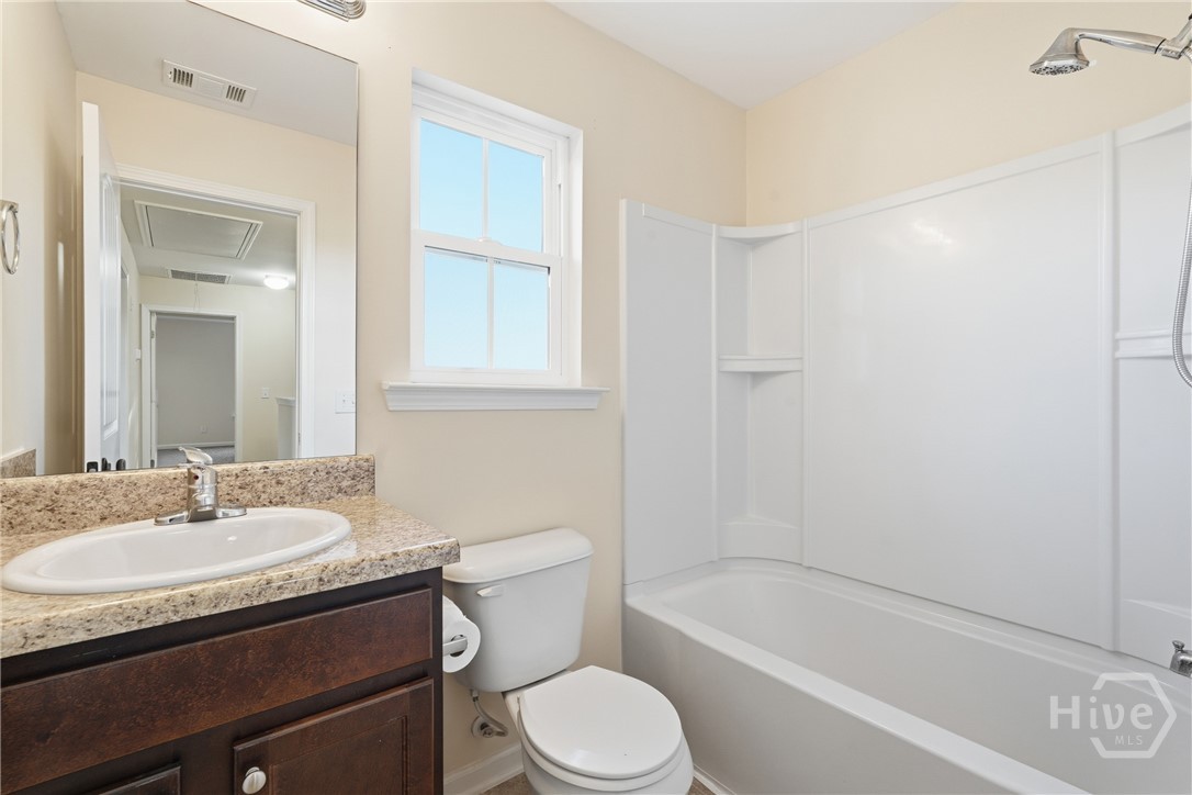 15 Farrington Circle Property Photo 28