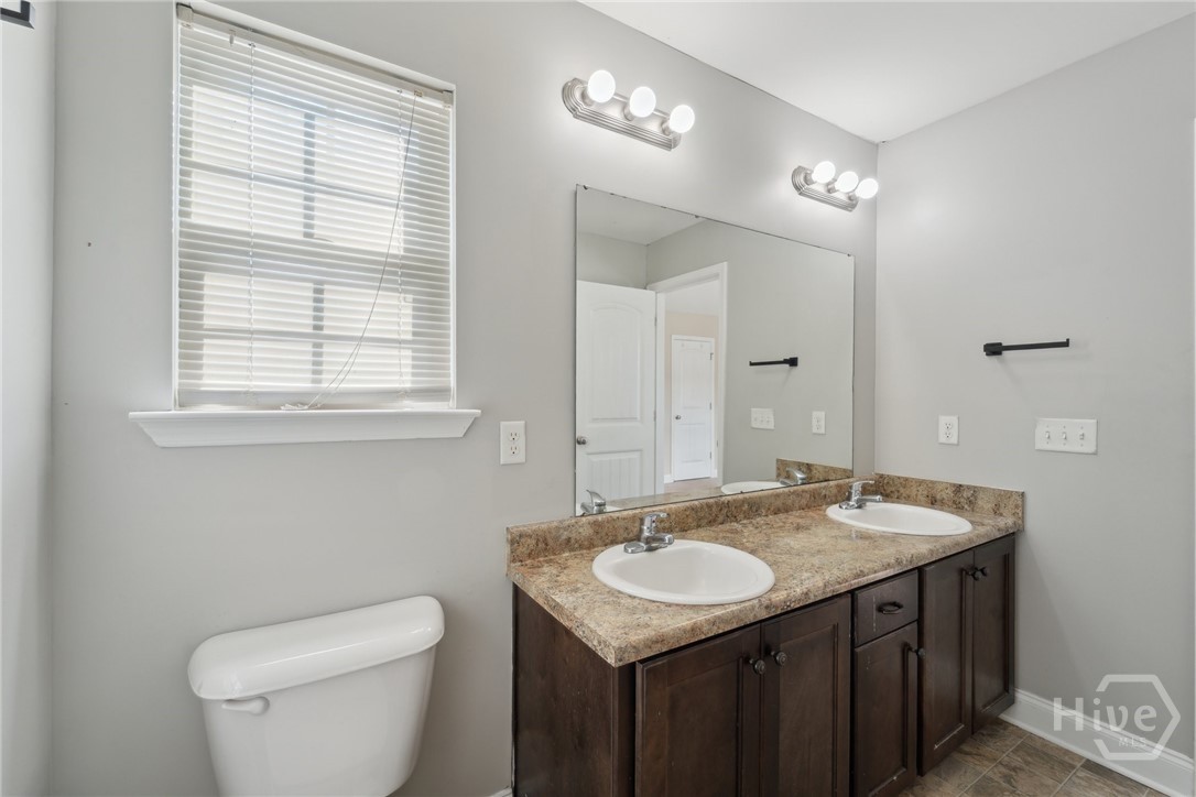28 Fiore Drive Property Photo 15