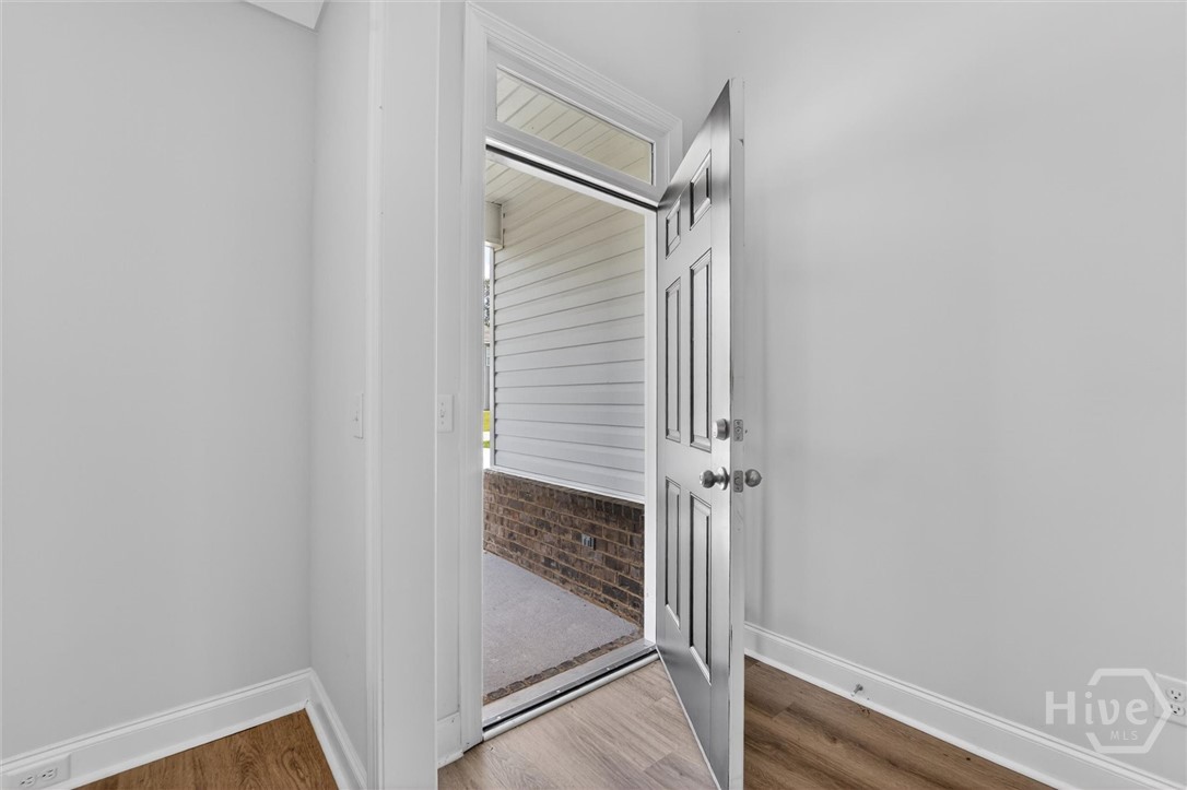 2a Oak Alley Property Photo 6
