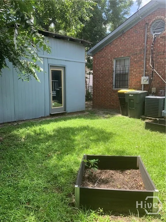 708 E 32nd Street Property Photo 20