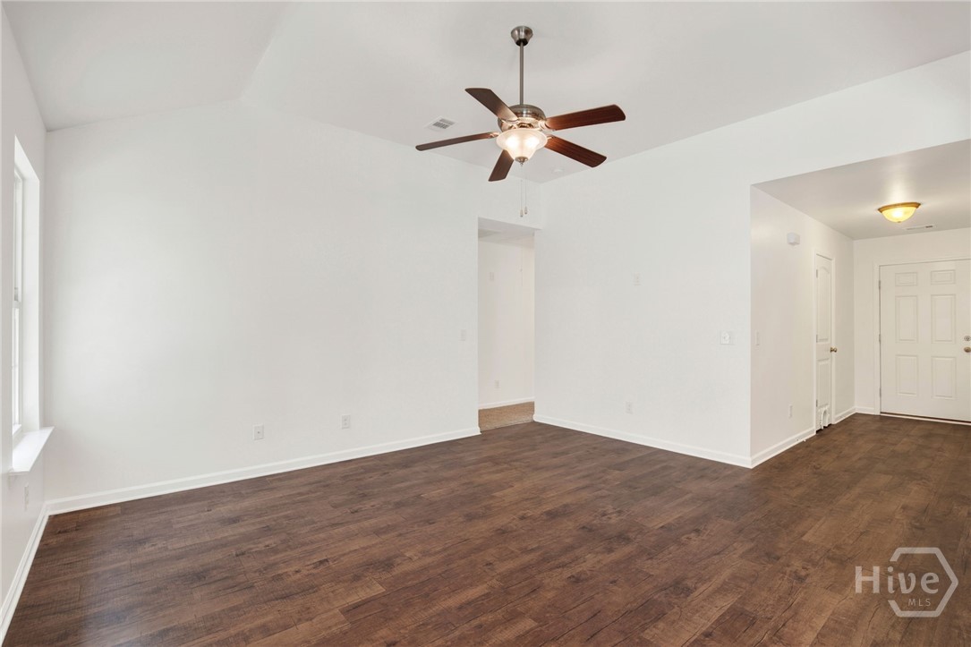 126 Knotty Pine Circle Property Photo 10