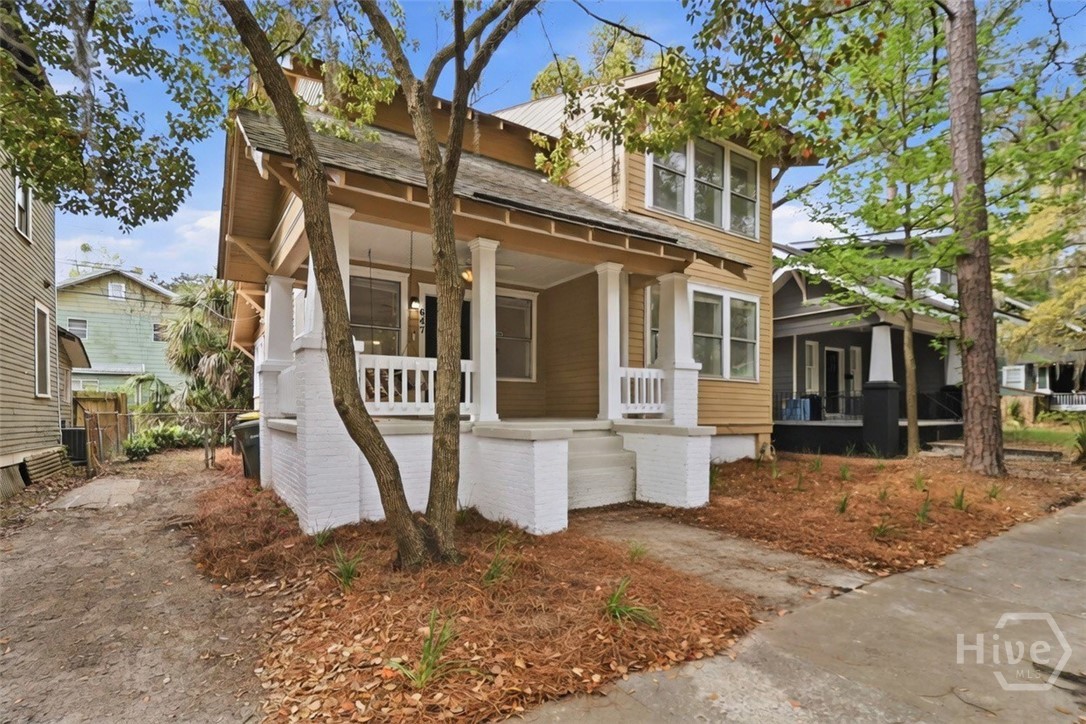 647 E 37th Street Property Photo 7