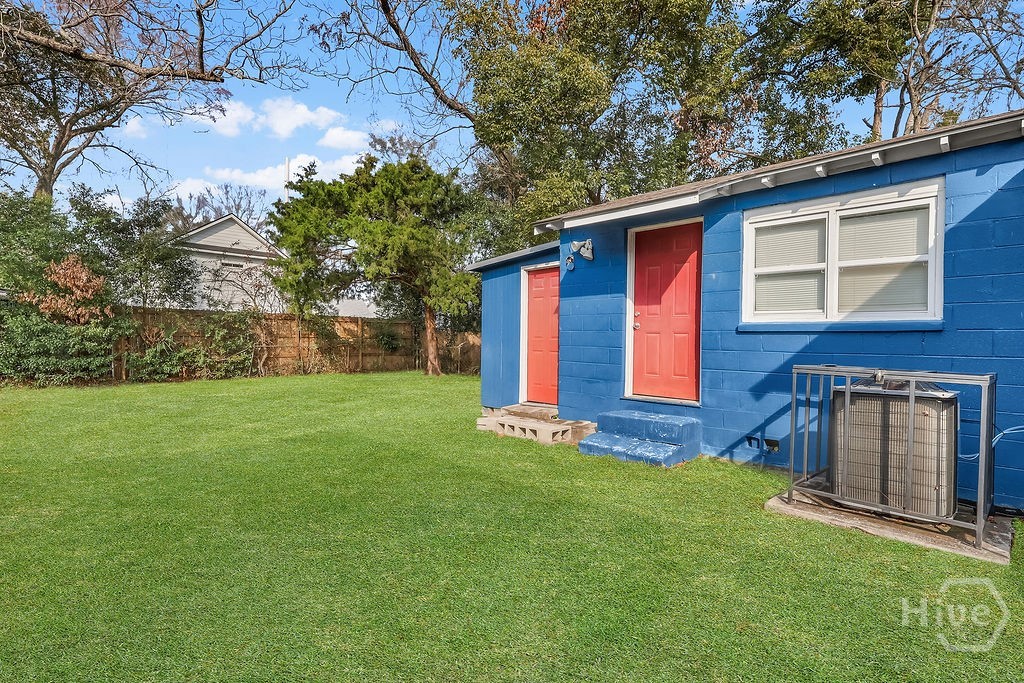 1513 Vine Street Property Photo 25