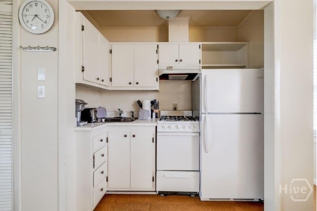 118 E Gaston Street Property Photo 66
