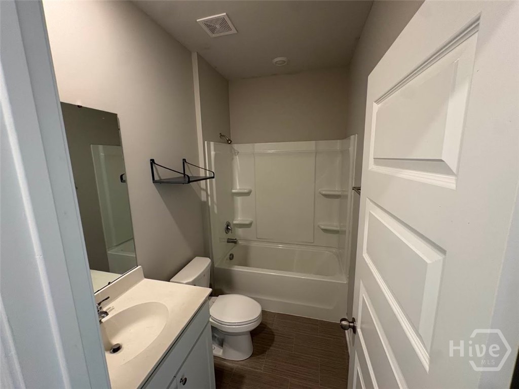 305 Lillian Street Property Photo 15