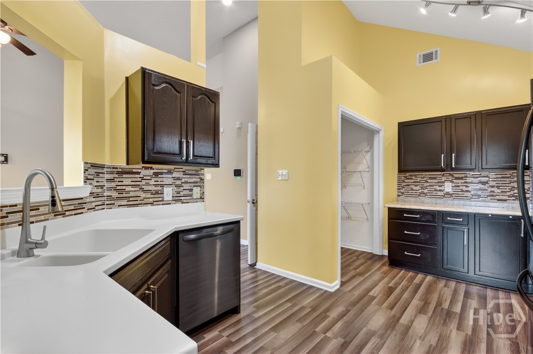 153 Salt Landing Circle Property Photo 11