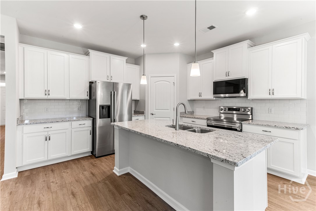 200 Brookline Drive Property Photo 11