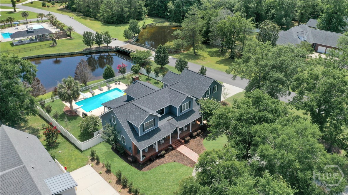 142 Cambridge Drive Property Photo 1