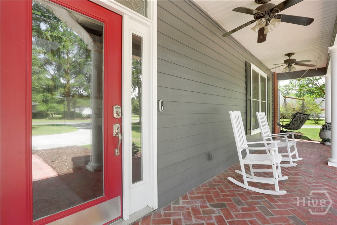 142 Cambridge Drive Property Photo 5