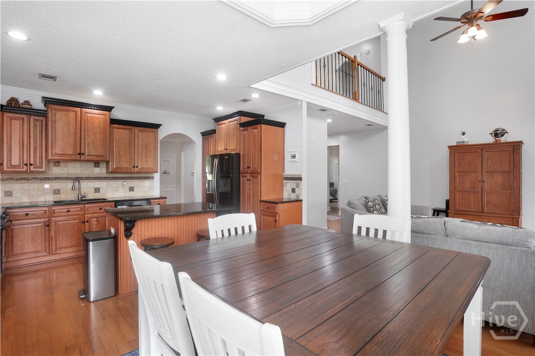 142 Cambridge Drive Property Photo 14