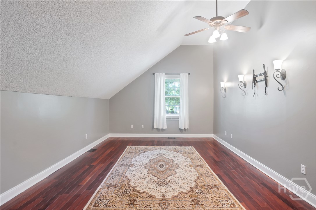 142 Cambridge Drive Property Photo 27