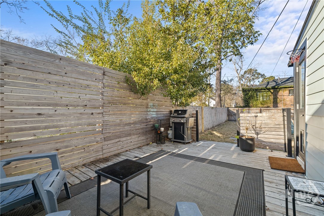 406 E 57th Street Property Photo 18