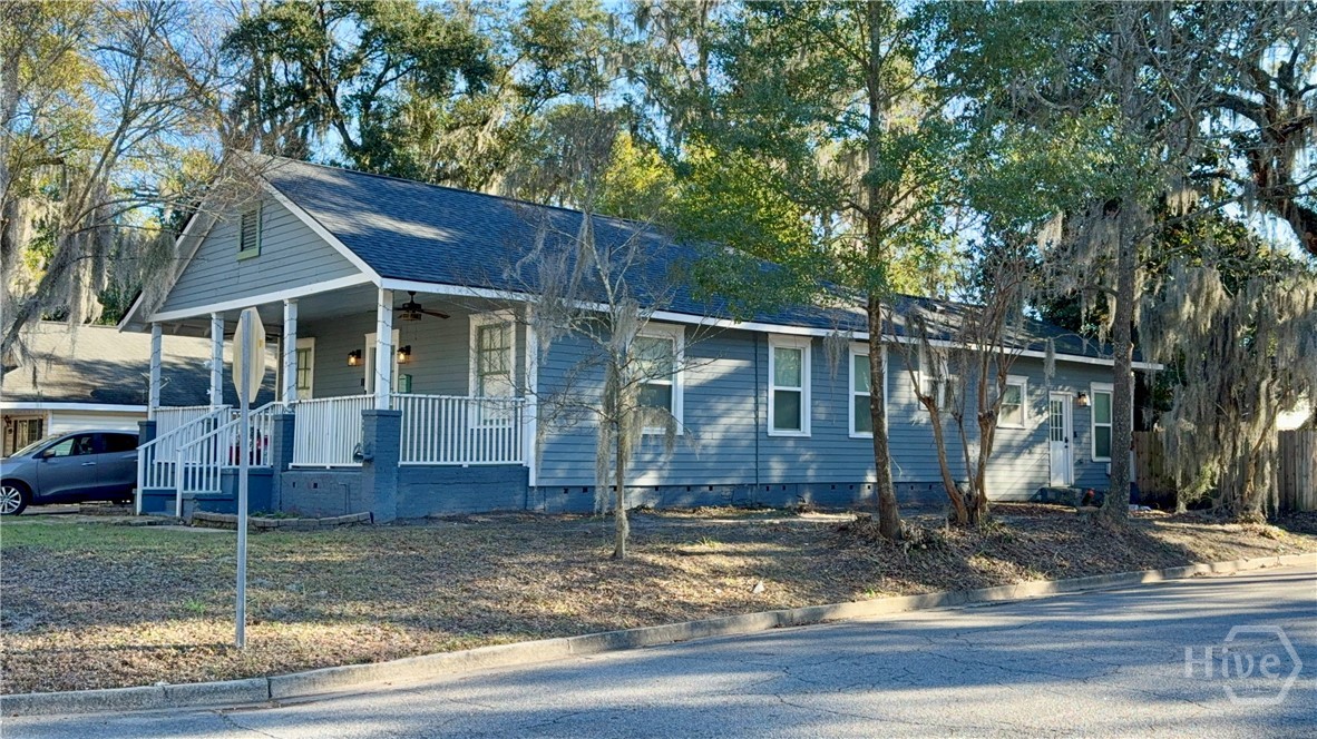 2301 Alaska Street Property Photo 3