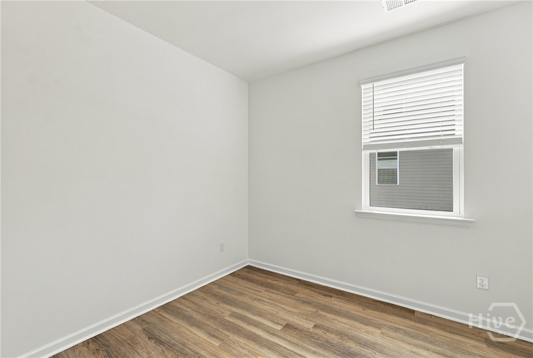 1060 Lakes Boulevard Property Photo 14