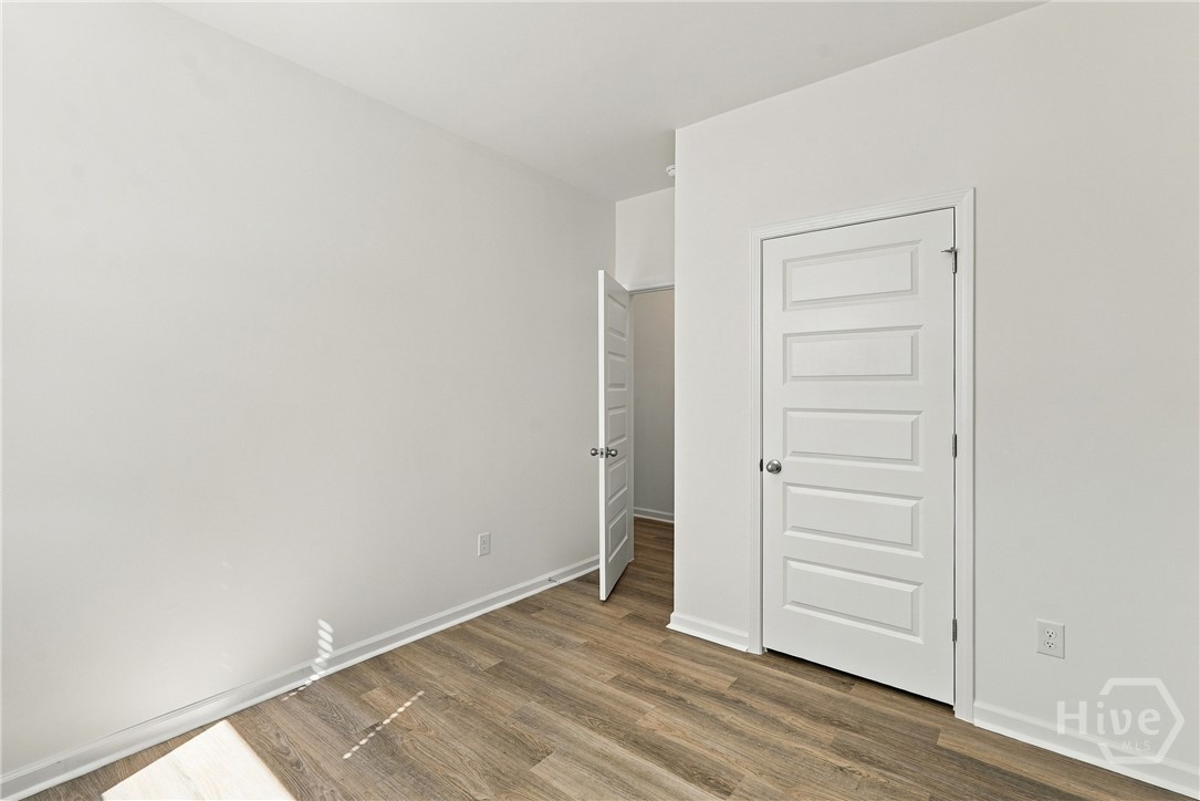 1060 Lakes Boulevard Property Photo 15