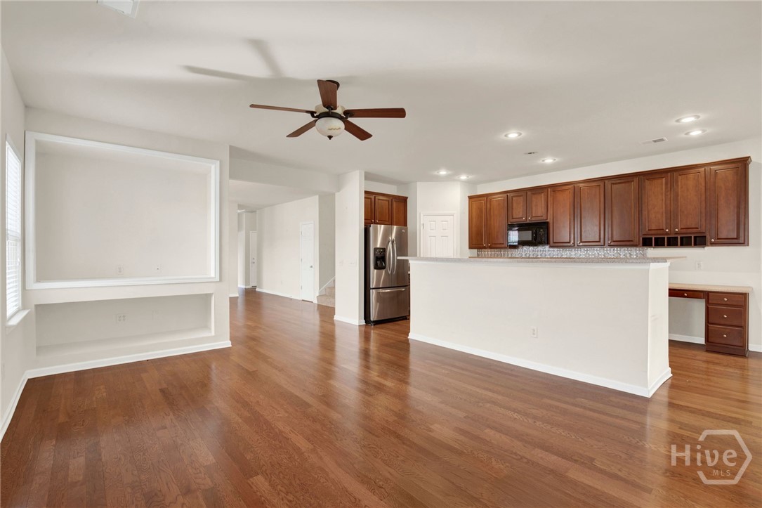 143 Regency Circle Property Photo 7