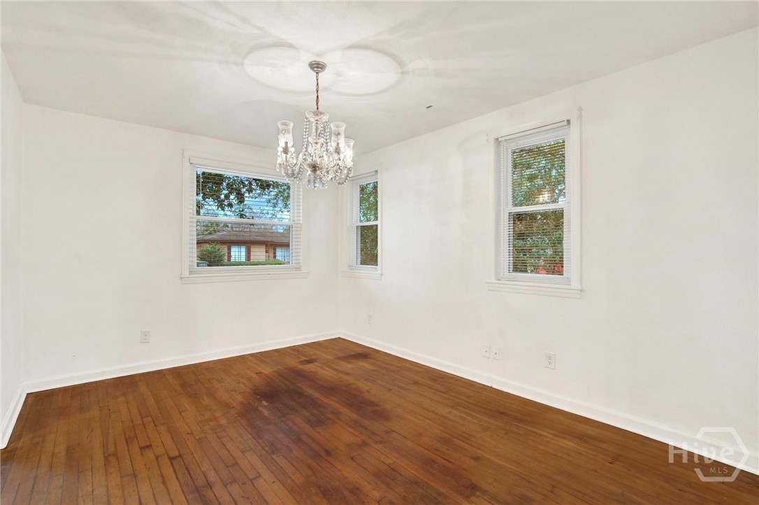 1118 W 49th Street Property Photo 10