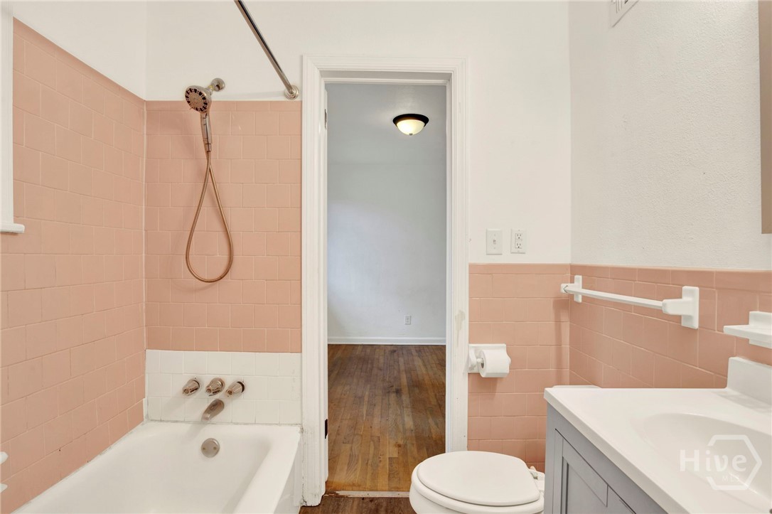 1118 W 49th Street Property Photo 25