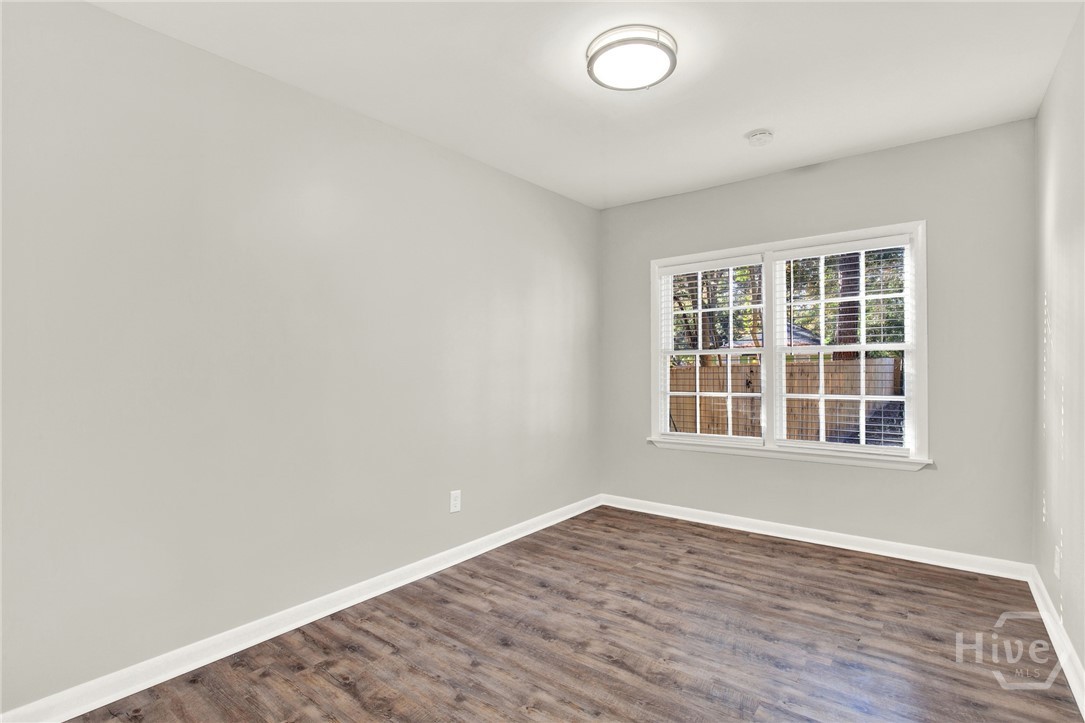 1311 E 55th Street Property Photo 15