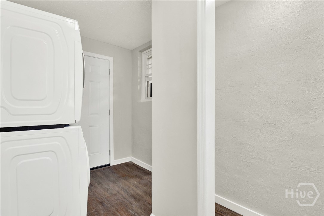 1311 E 55th Street Property Photo 33