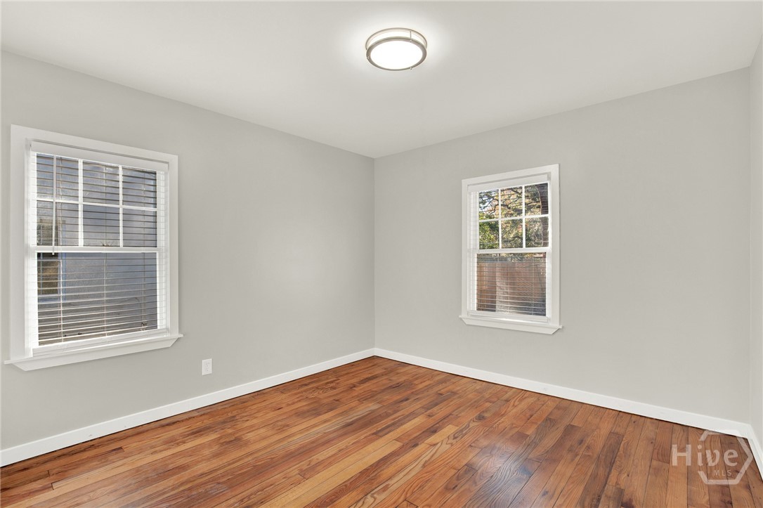 1311 E 55th Street Property Photo 37