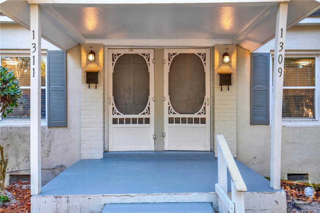 1311 E 55th Street Property Photo 46