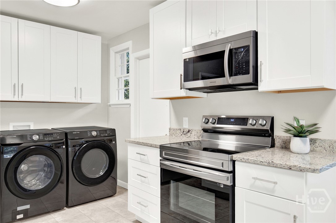 1311 E 55th Street Property Photo 53