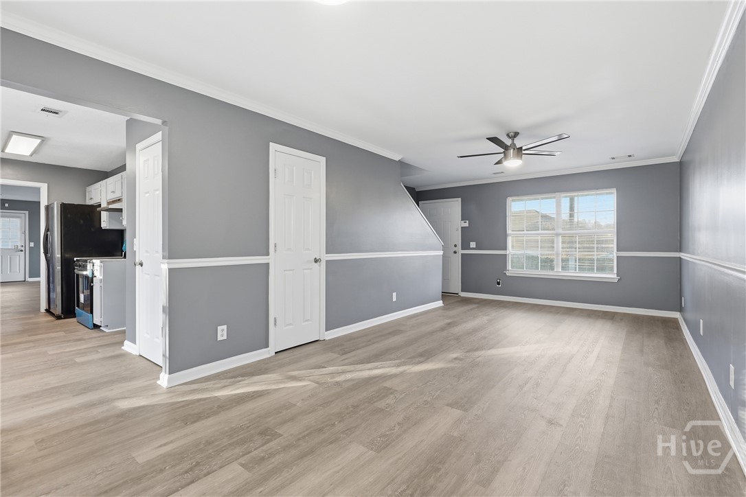 15 Parish Way Property Photo 7