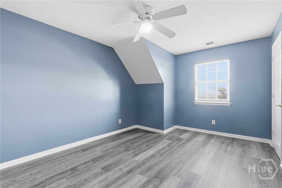 15 Parish Way Property Photo 17